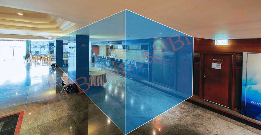 0149629 Large Area of Lobby Space with Cafe for Rent in Busy Bangkok 