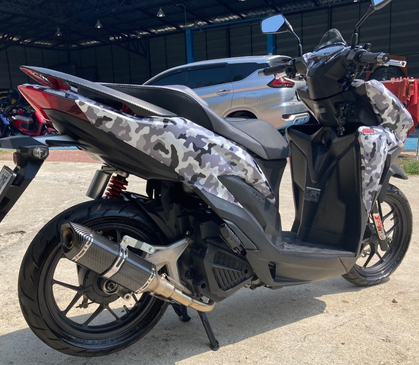 2021 Honda Click 125i (tricked out)