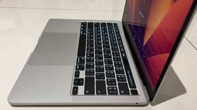 MacBook Pro M1 2020 with mouse, English/Thai keyboard and adaptor