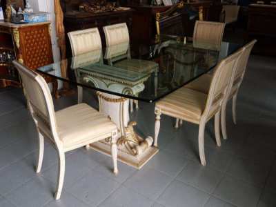 Very elegant quality dining set imported from Europe