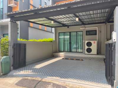 Town Home For Rent ECO SPACE Bang Na ให้เช่าบ้าน ทาวโฮม 3 ชั้น บ้้านให