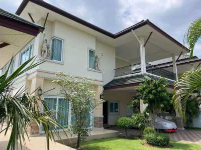 Two-storey 4bedrooms house in BaanDusit Pattaya Hill village