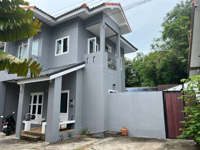 Townhouse for rent in Plai Laem
