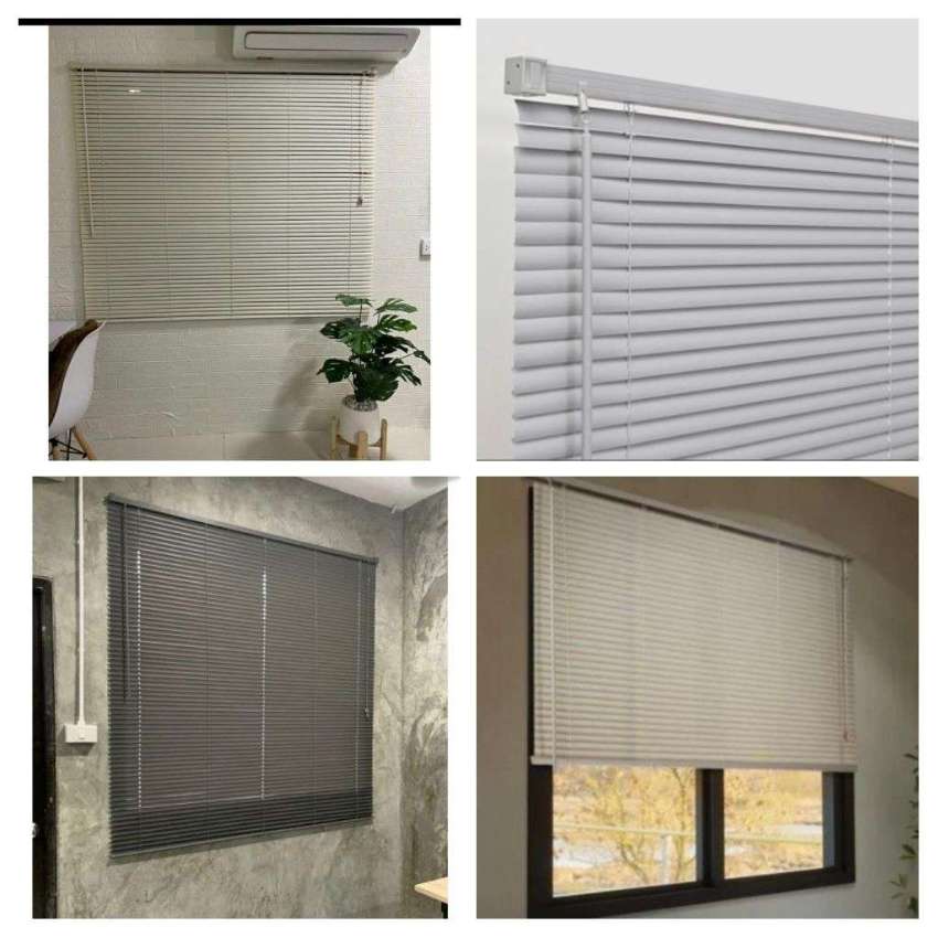 6 aluminum Venetian blinds