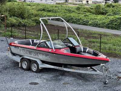 Lewis Outback  boat for sell 