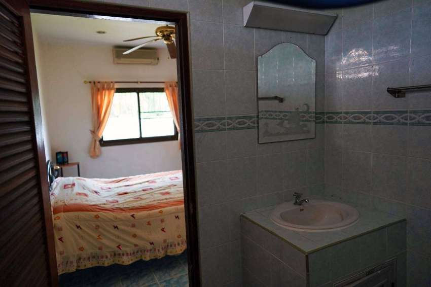 Rawai/Nai Harn nice House with 3 Bedroom 2 Bathroom (pool possible)