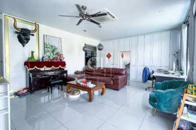 Comfortable, Family Style 4 Bedroom Pool Villa, Chalong, Phuket