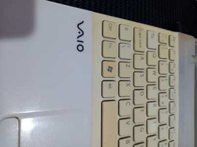 sony vio    i5    laptop working  but parts or repair