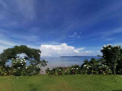 Breathtaking Seaview-Villa on 2 Rai Oceanfront Land on Koh Mak