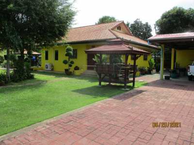House, Bungalow and Workshop in 1.91 Rai of land Soi Wat Santi Kam