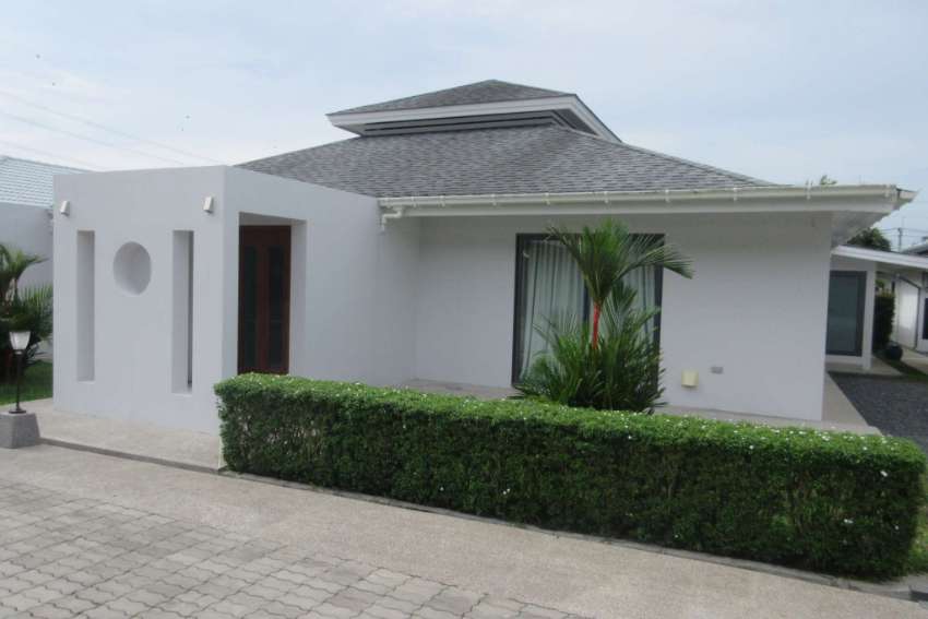 3 villas Dream Village Phuket near Mission Hill Golf 18.980.000.-baht