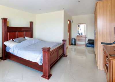 101sqm View Talay 2A, 1bedroom,2bathrooms, 16th floor, seaview