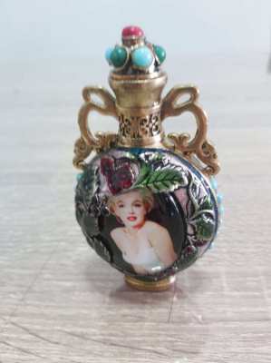 Beautiful large perfume bottle complete with stopper