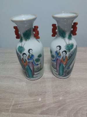 Lovely pair of vintage chinese vases 10