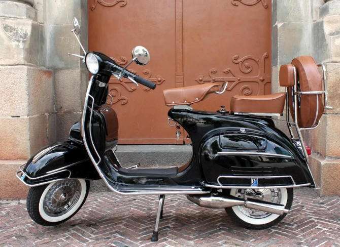 Fully Restored 1966 Vespa VBC 150cc – Italy Piaggio Original