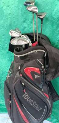 Selling a set of golf clubs