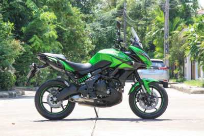 Kawasaki versys 650 2019 only 1,700km best condition