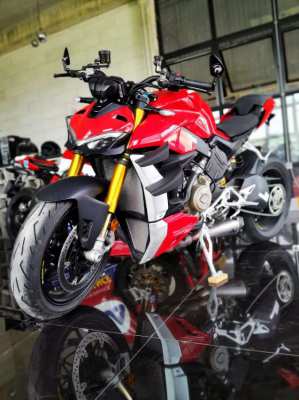 For sale Ducati Streetfighter V4s 2022