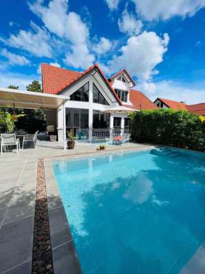 For sale cozy 4 bedroom pool villa in Bophut Koh Samui 