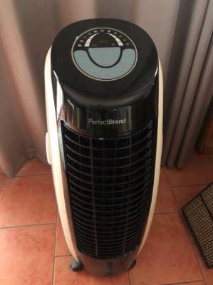Cooling fan PERFECTBRAND Z PB-777 15 liters-The fan is not working.