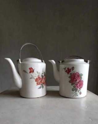 Chinese vintage tea pots