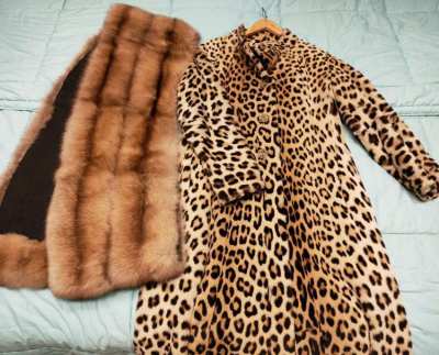 SABLE RUSSIAN GOLDEN SHAWL AND LEOPARD COAT. EXTREMELY RARE. 