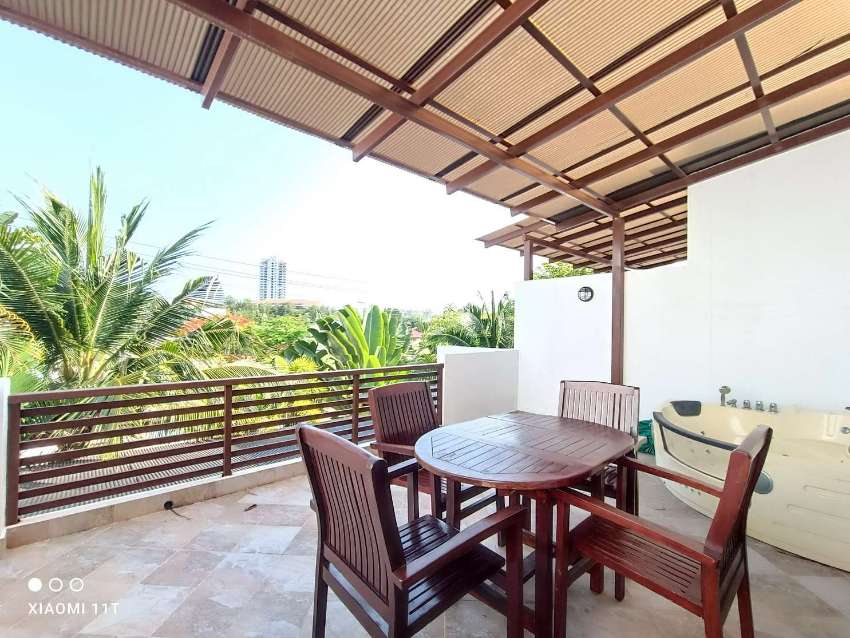 2 bedroom beach house (400 m from beach) - new price 3,250,000 THB.