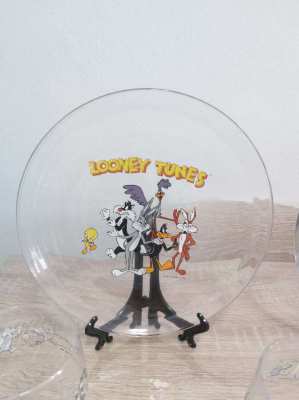 Looney tunes rare collectible set 14 items of glassware 