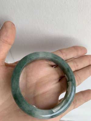 Jadiete  Jade bangle price 1200 Baht with delivery in Thailand