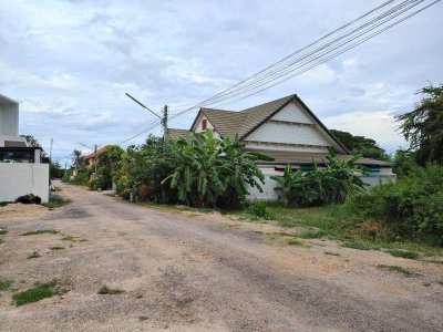 80 TW Square Shaped Home Building Plot Great Location Near City Center