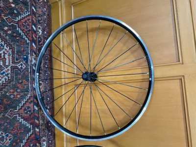 Bontrager TLR 700c Clincher Aluminum Bicycle Wheel Set
