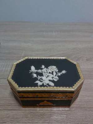 Exquisite chinese jewellery box price includes delivery