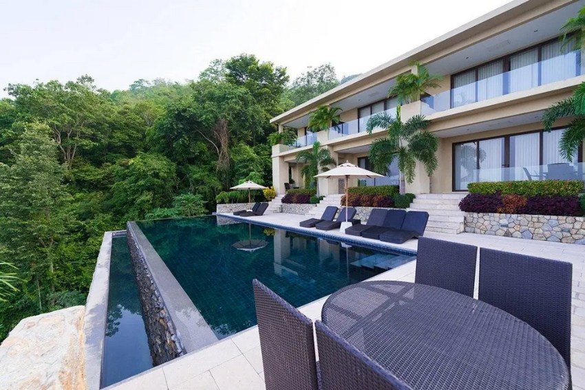 2 BEDROOMS SEA VIEW TOWNHOUSE FOR SALE IN CHAWENG NOI.