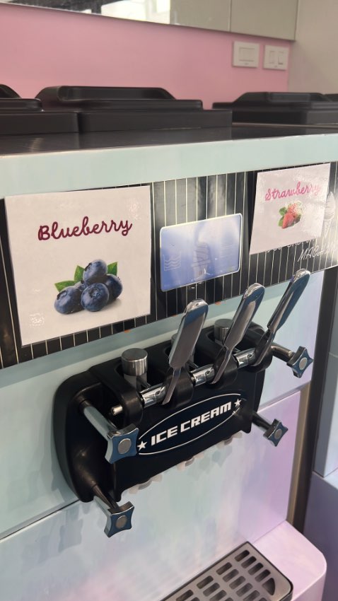 Ice cream machine
