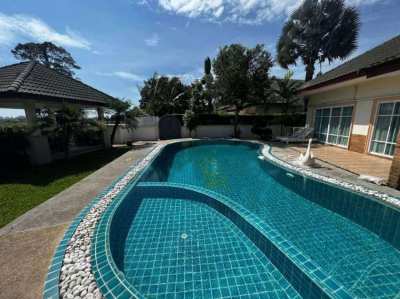 Nice 4bedrooms house with pool in BaanDusit Pattaya village