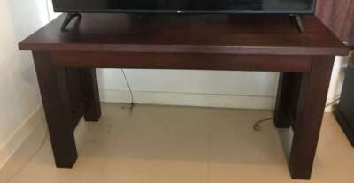 Teak Table Top Quality price negotiable for quick sale!