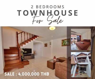 Townhouse For Sale With 2 Bedrooms on Pratamnak Hill