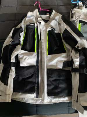 Motrebike jacket and trousers 