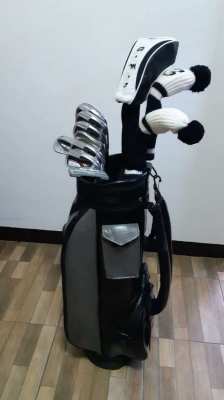 Full set of golf clubs for beginner's