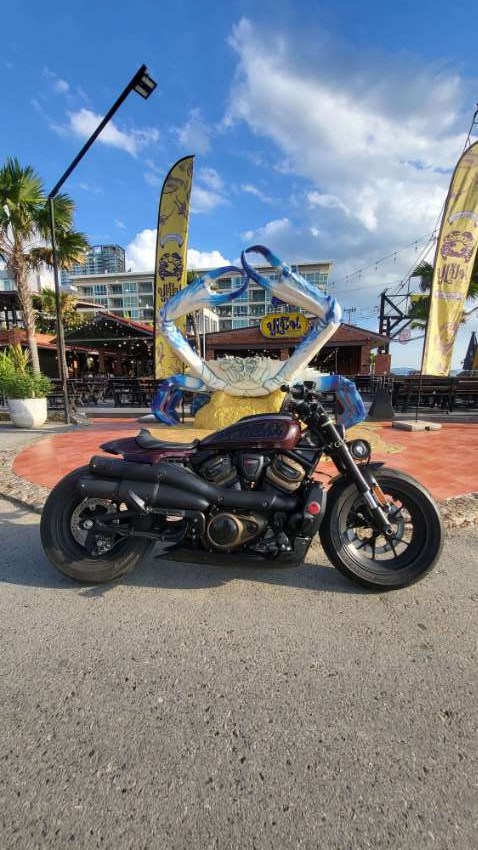 HARLEY DAVIDSON Sportster S with Warranty and Lots of additional parts
