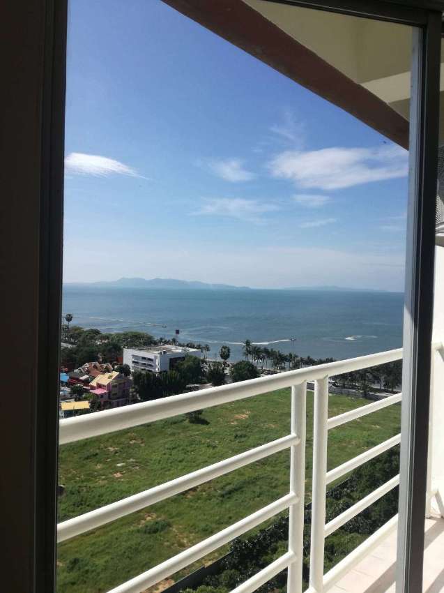 Condo with amazing sea-view. 16. fl. Foreign name, totally renovated
