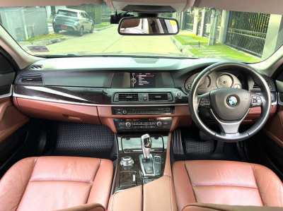 BMW SERIES 5 520d 2014❣️ ไมล์แท้ 57,xxx km สีทองแชมเปญ เข้าศูนย์ตลอด