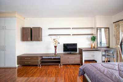 A Lovely 2 Bedroom Apartment To Rent At Resort Condo (RC038)
