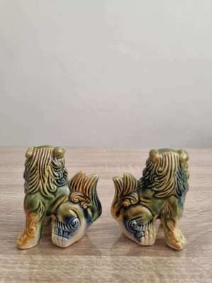Sale now on a pair of chinese foo dogs