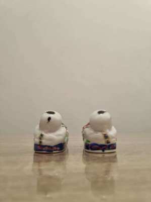 Sale now on 4 lovely chinese porcelain items perfect condition