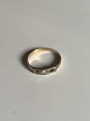 Gold ring 8 Karat with stones, beautiful Gold ring 