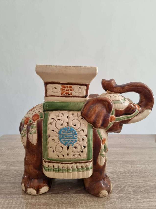 Sale now on Lovely old chinese elephant vase/pot stand