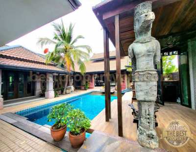 Pool Villa In Balinese Style In East Pattaya