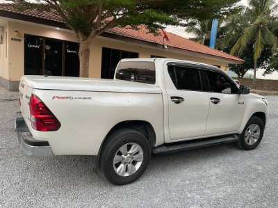 Toyota Hilux year 2016 For sale 