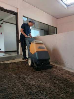 Carpet extraction cleaning service ,deep cleaning wtih Taski machine 